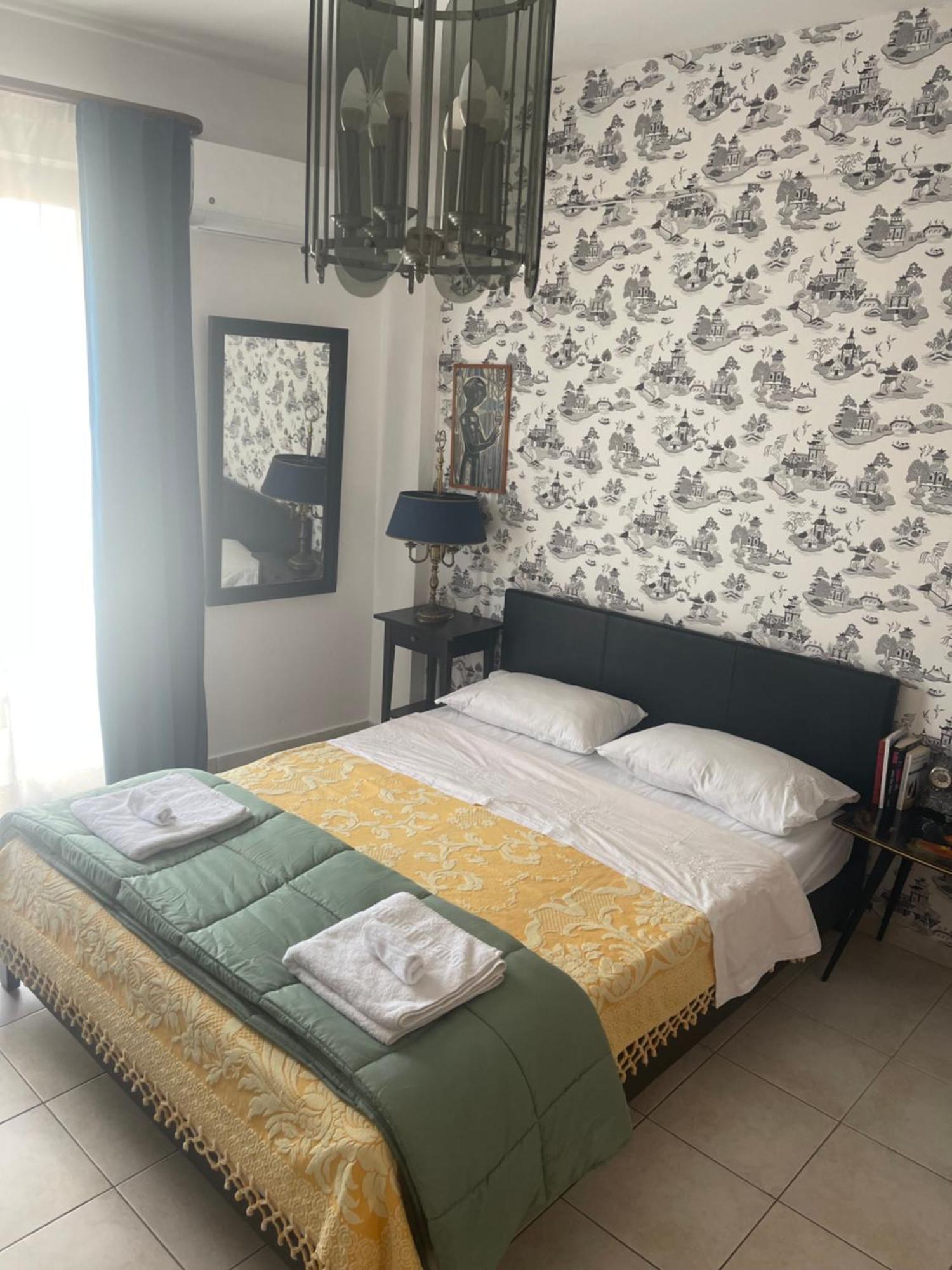 Retire Flat In The Heart Of City Heraklion  Ngoại thất bức ảnh